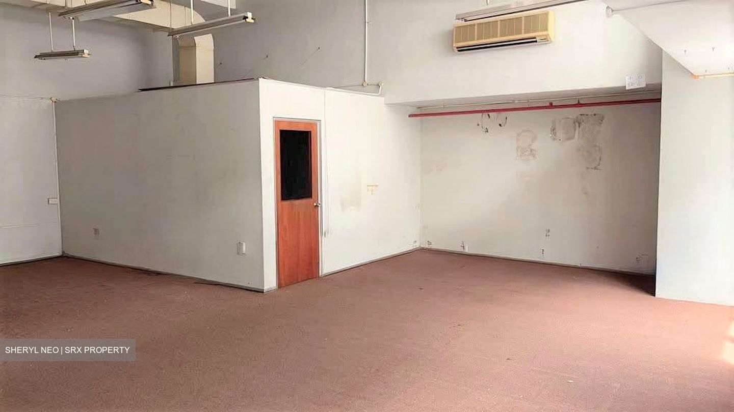 Pantech Business Hub (D5), Factory #530846101
